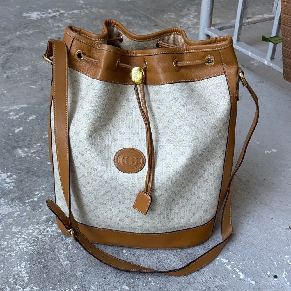 Vintage Gucci monogram bucket bag